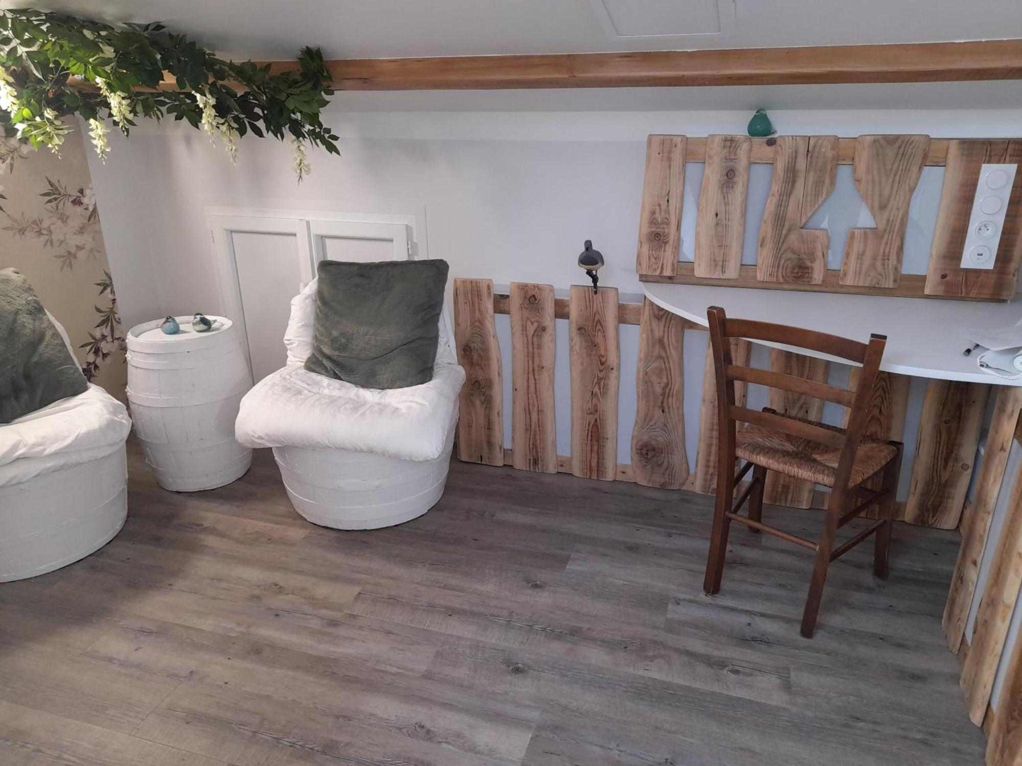 La Maison Du Bonheur, Borne De Recharge Ve Saint-Bernard  Exteriér fotografie